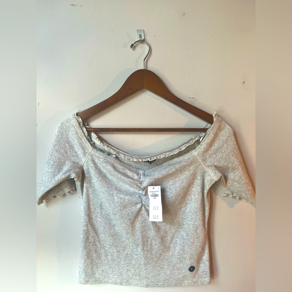 NWT Abercrombie Off the Shoulder 3/4 Sleeve Top, Gray, L